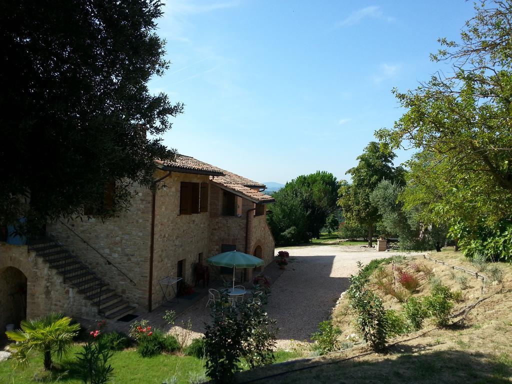 Il Borghetto Villa Todi Bagian luar foto