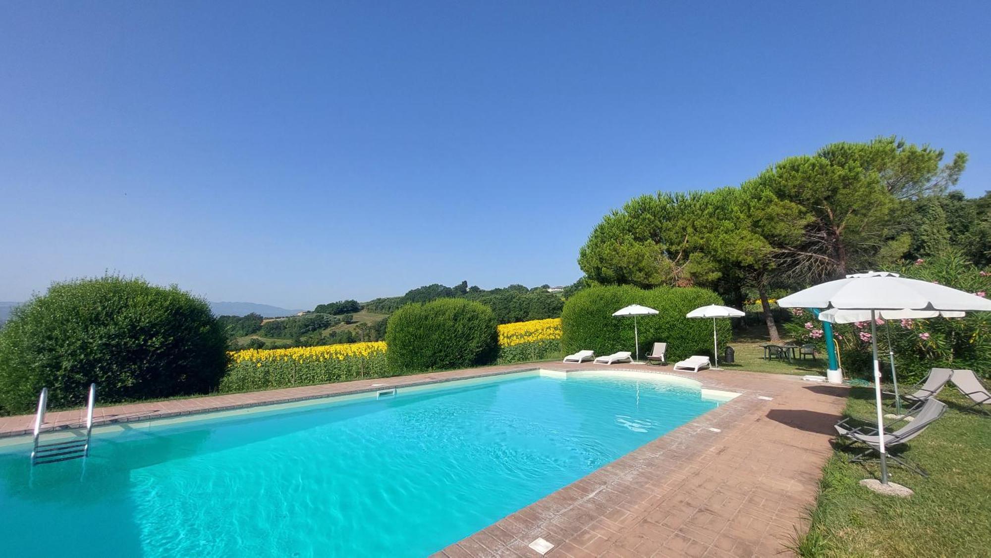 Il Borghetto Villa Todi Bagian luar foto
