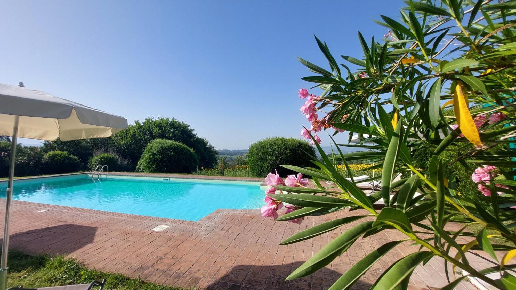 Il Borghetto Villa Todi Bagian luar foto