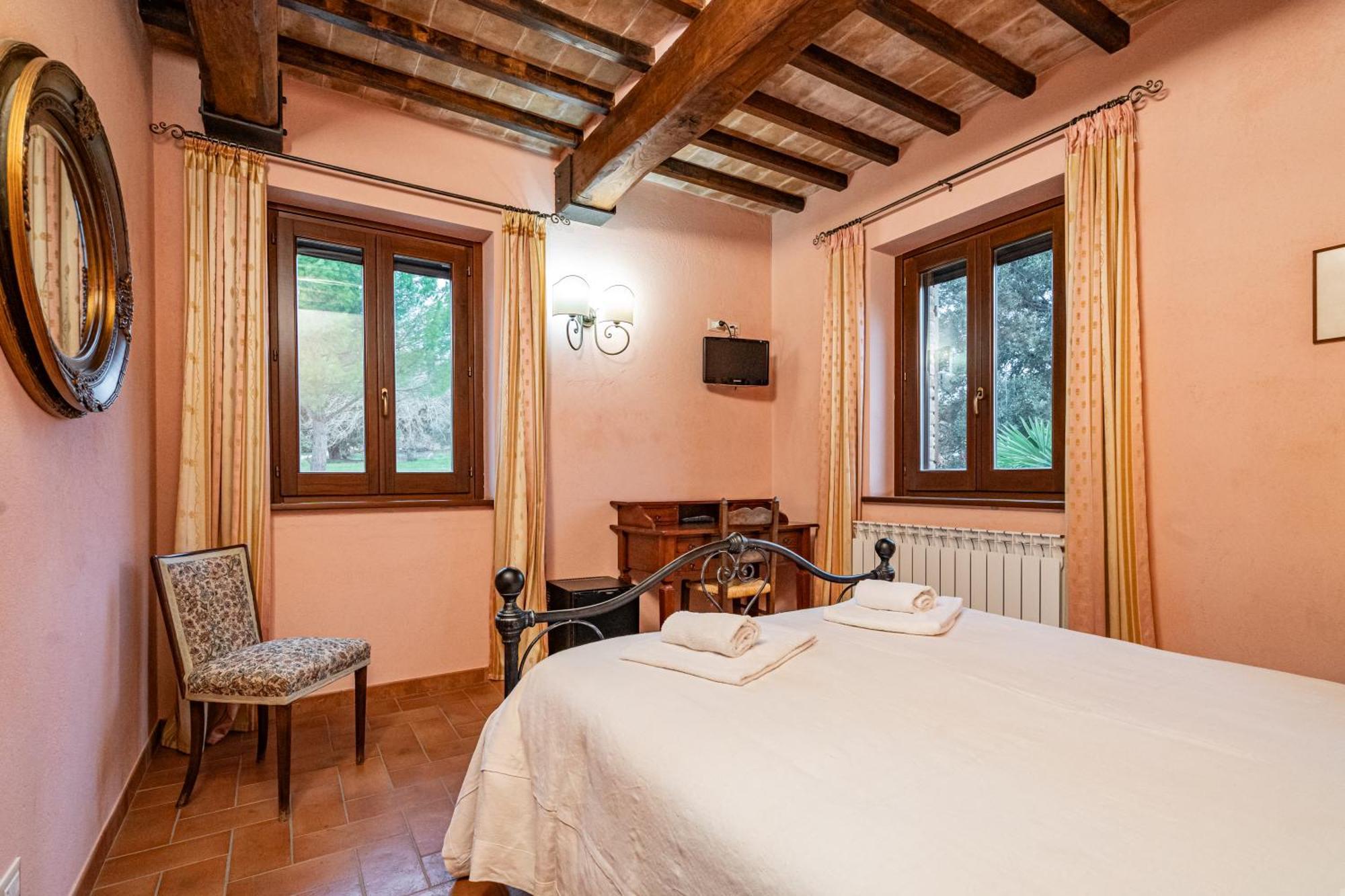 Il Borghetto Villa Todi Bagian luar foto